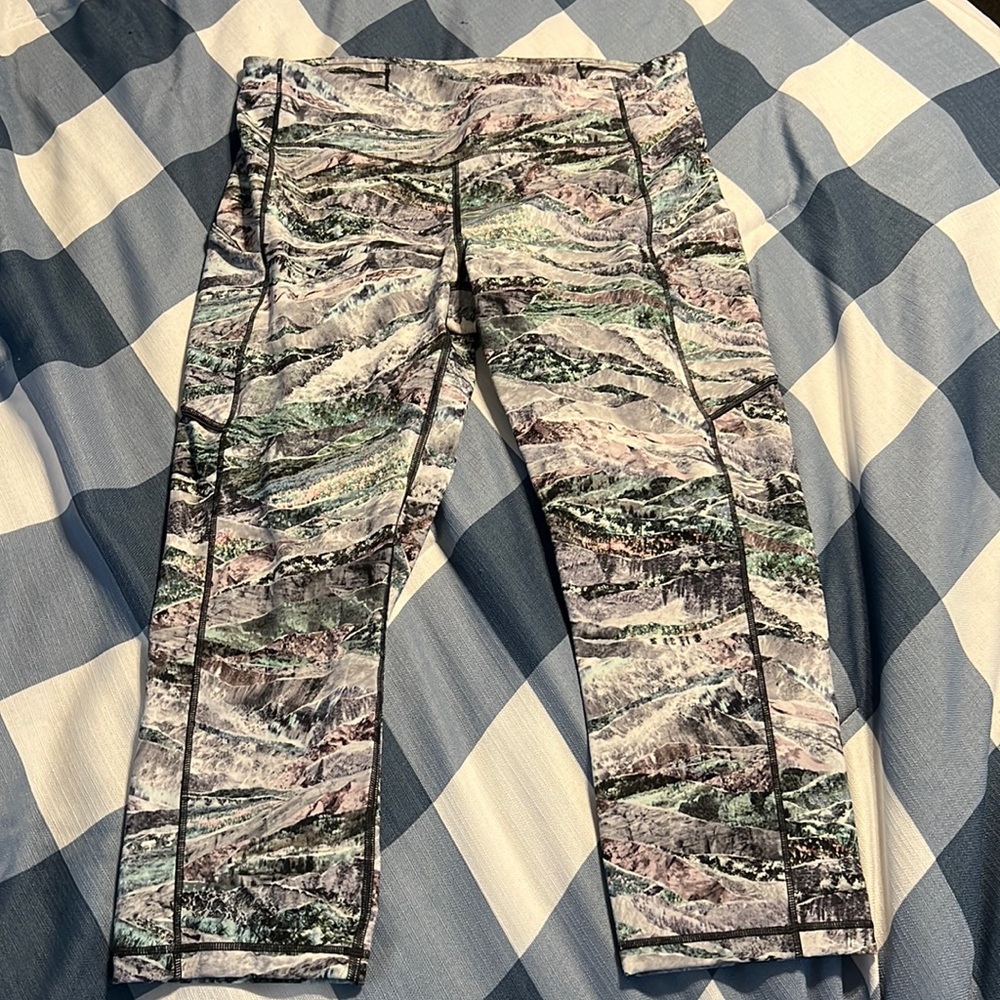 Lululemon leggings size 10